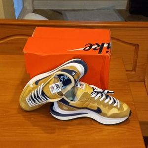 NIKE VAPORWAFFLE/SACAI mens 11/45-wmns 12.5/45.5